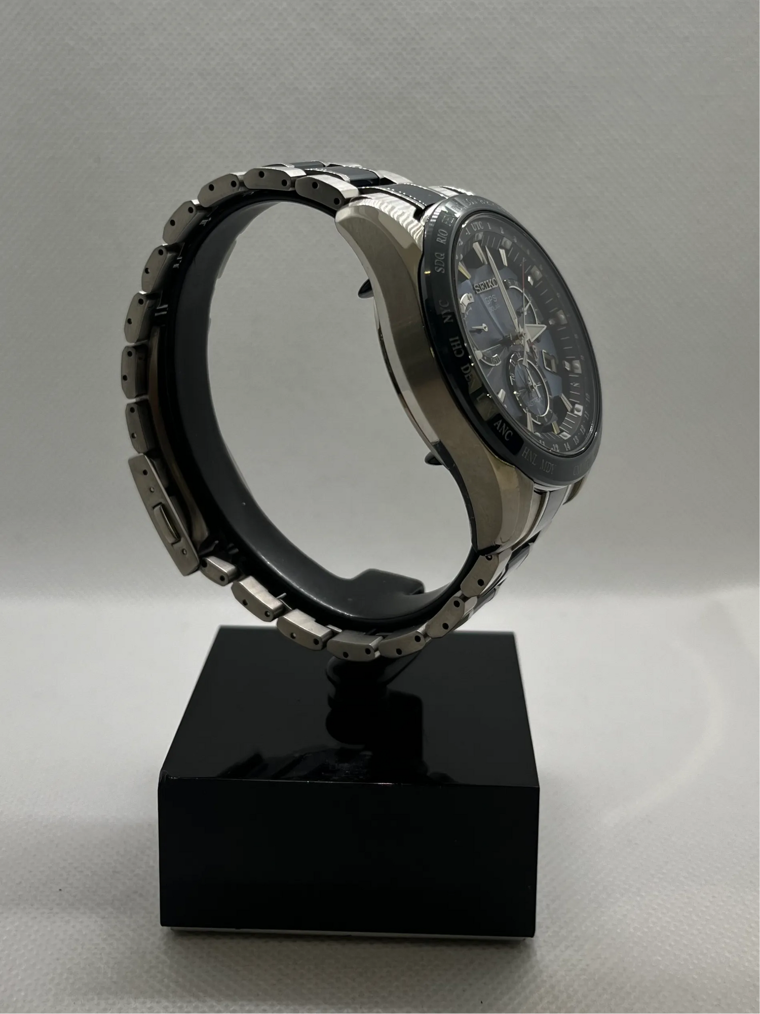 Seiko Astron GPS Solar Dual Time SSE043J1